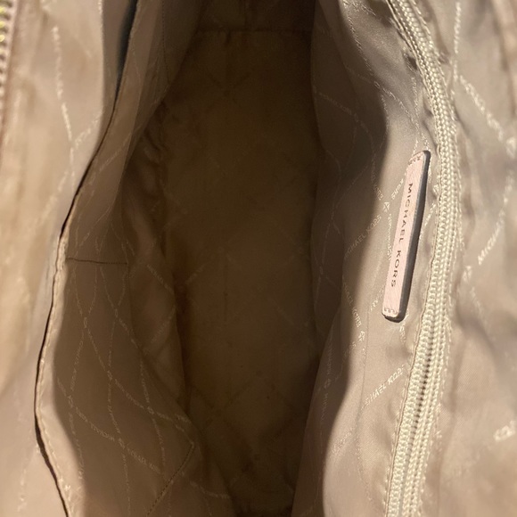 I took tags off/never used. I uploaded a photo for true color. - Picture 5 of 5